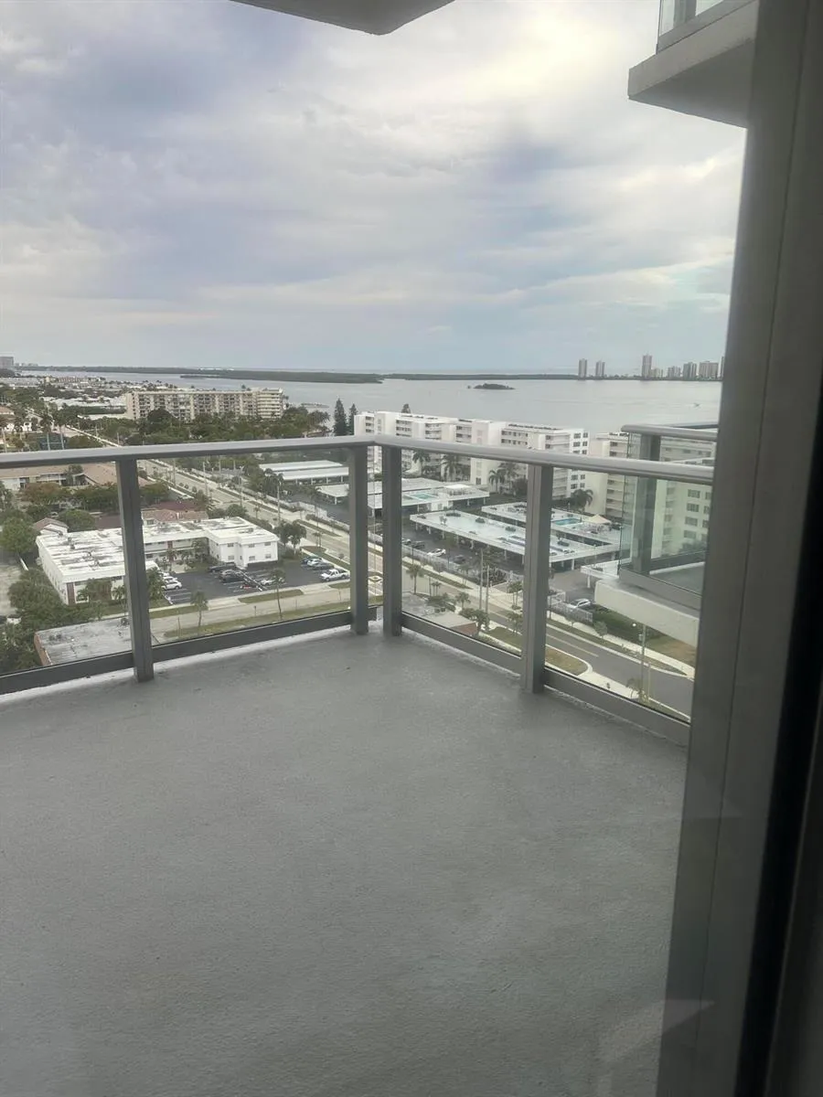 220 Lake Shore Drive #1913 Lake Park, FL 33403