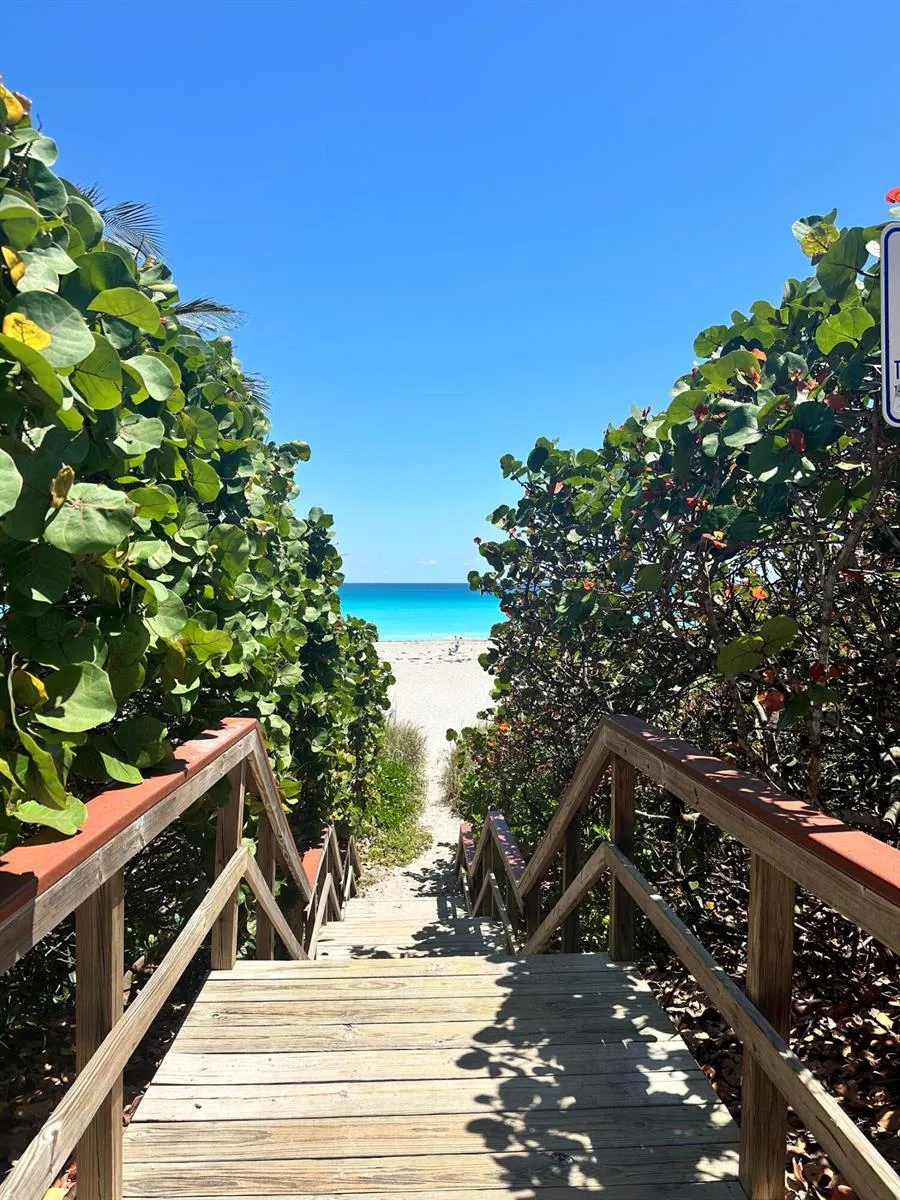 13440 Us Highway 1 Juno Beach, FL 33408