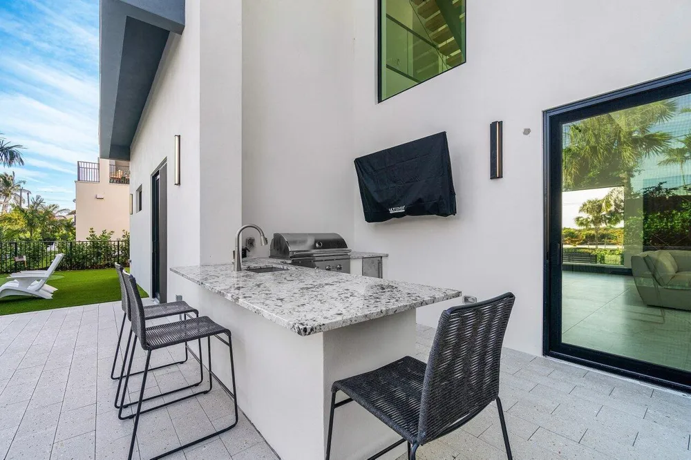 13440 Us Highway 1 Juno Beach, FL 33408