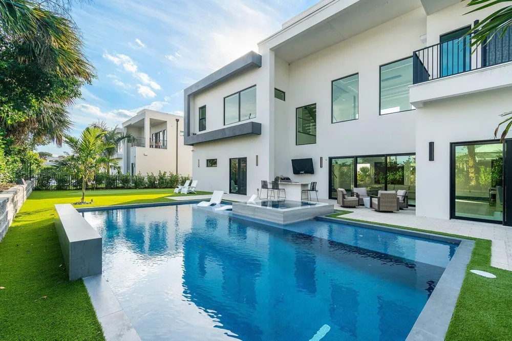 13440 Us Highway 1 Juno Beach, FL 33408