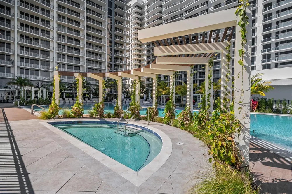 220 Lake Shore Drive #1913 Lake Park, FL 33403