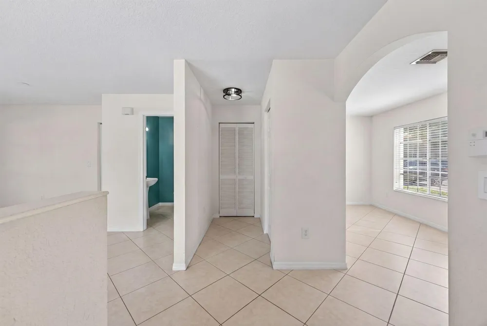 5951 Manchester Way Tamarac, FL 33321