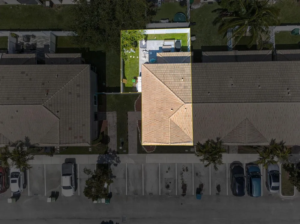 5951 Manchester Way Tamarac, FL 33321
