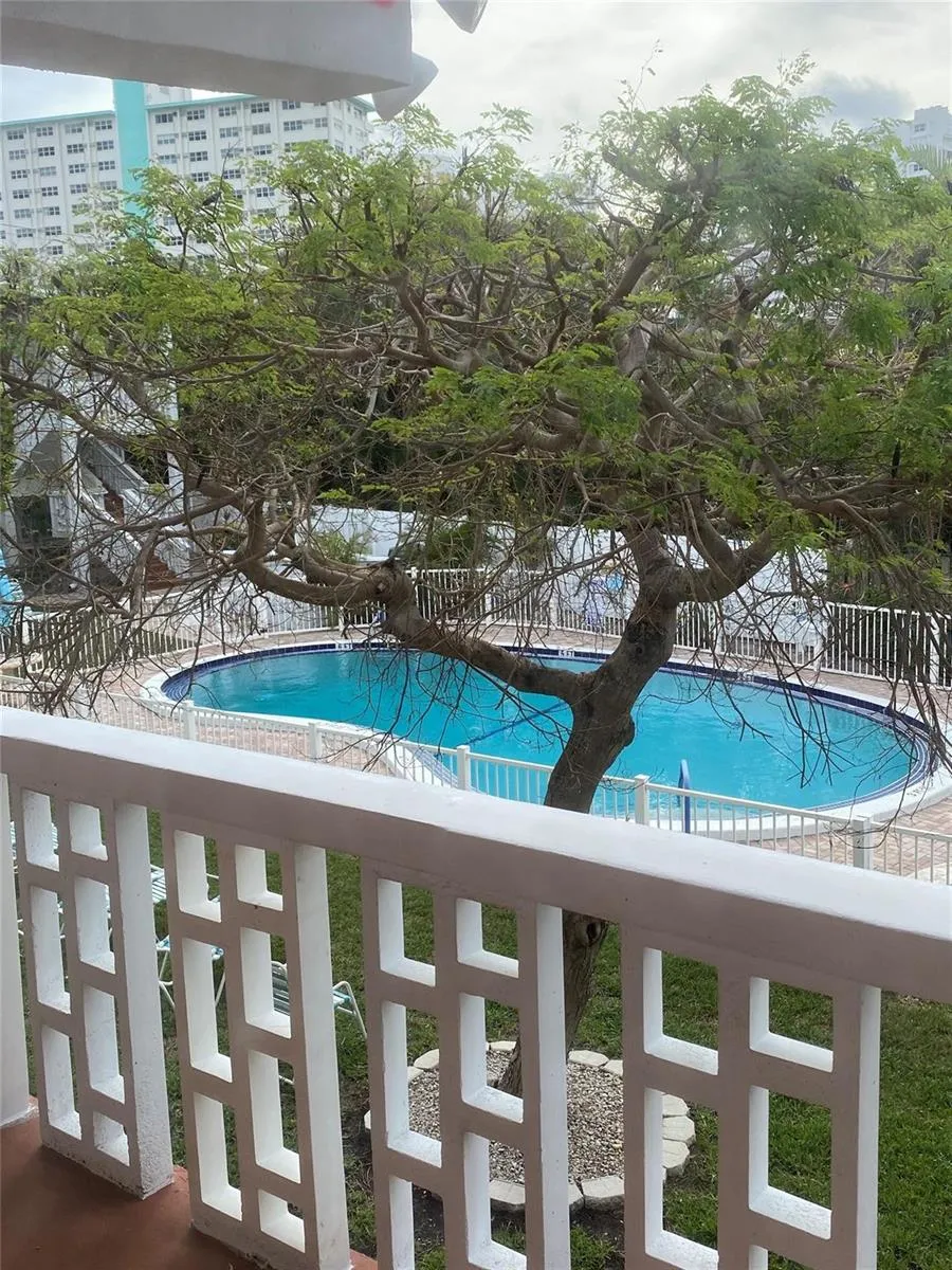 224 Hibiscus Avenue #260 Lauderdale By The Sea, FL 33308