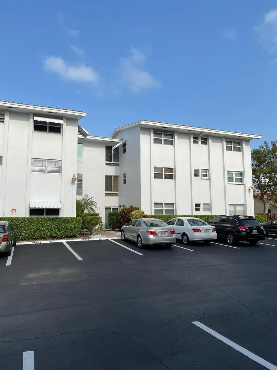 224 Hibiscus Avenue #260 Lauderdale By The Sea, FL 33308