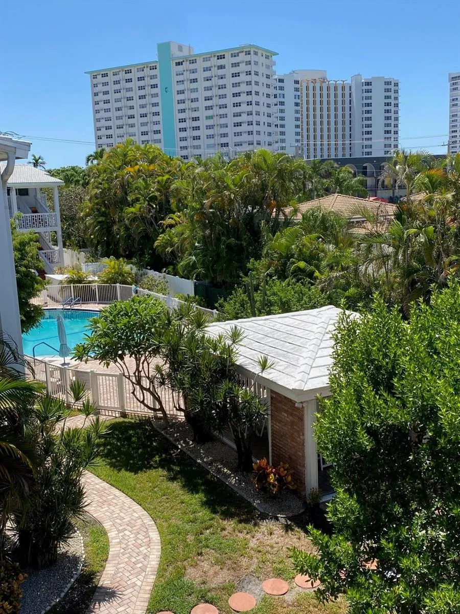 224 Hibiscus Avenue #260 Lauderdale By The Sea, FL 33308