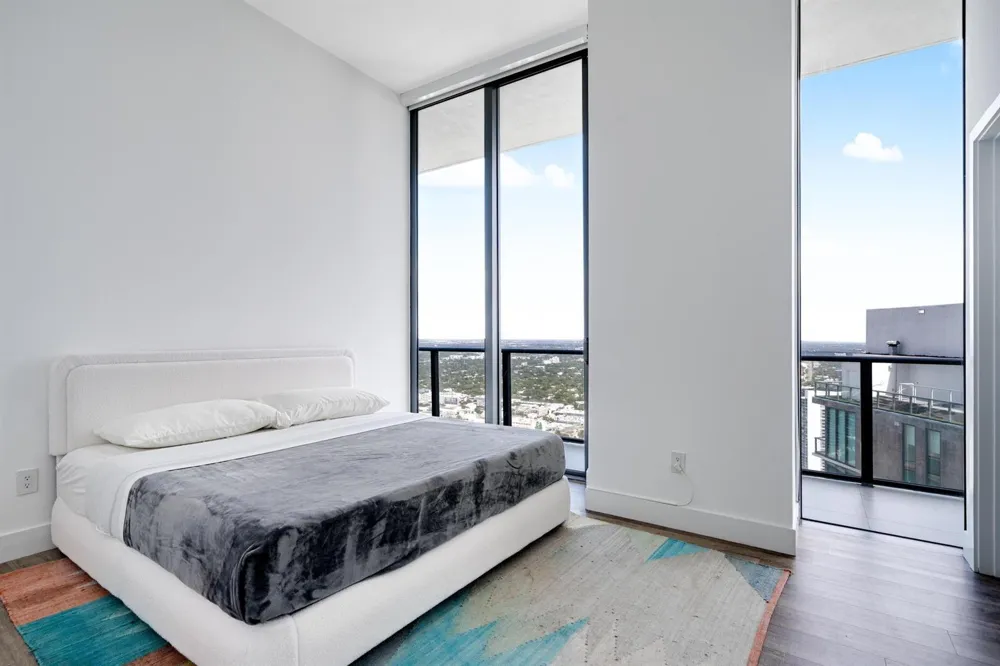 480 NE 31st Street #Ph5104 Miami, FL 33137