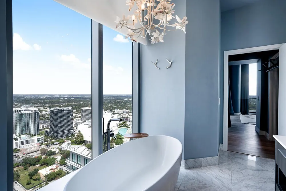 480 NE 31st Street #Ph5104 Miami, FL 33137