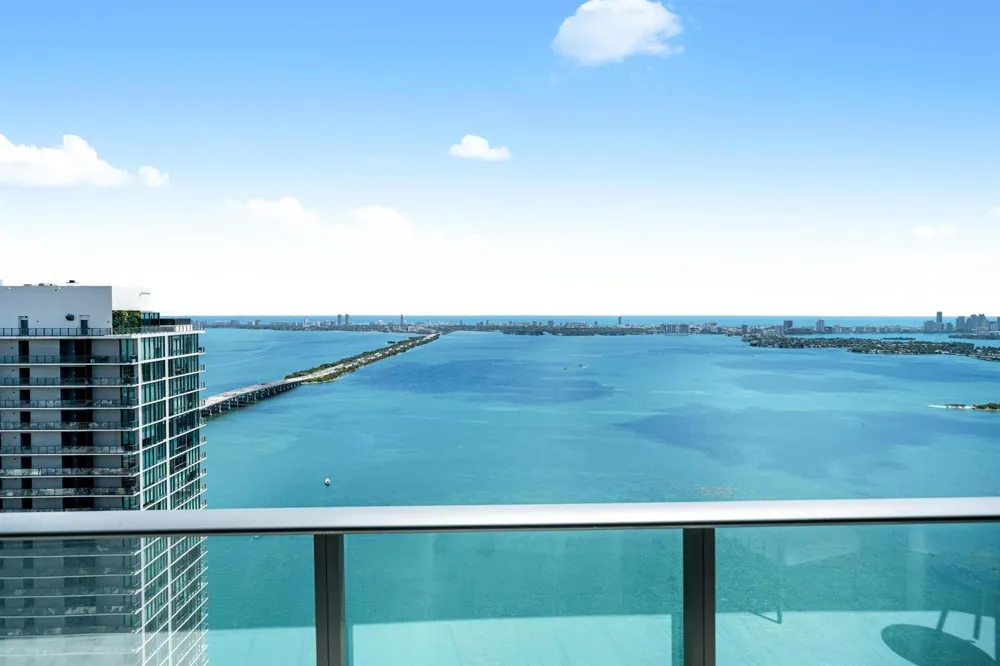 480 NE 31st Street #Ph5104 Miami, FL 33137