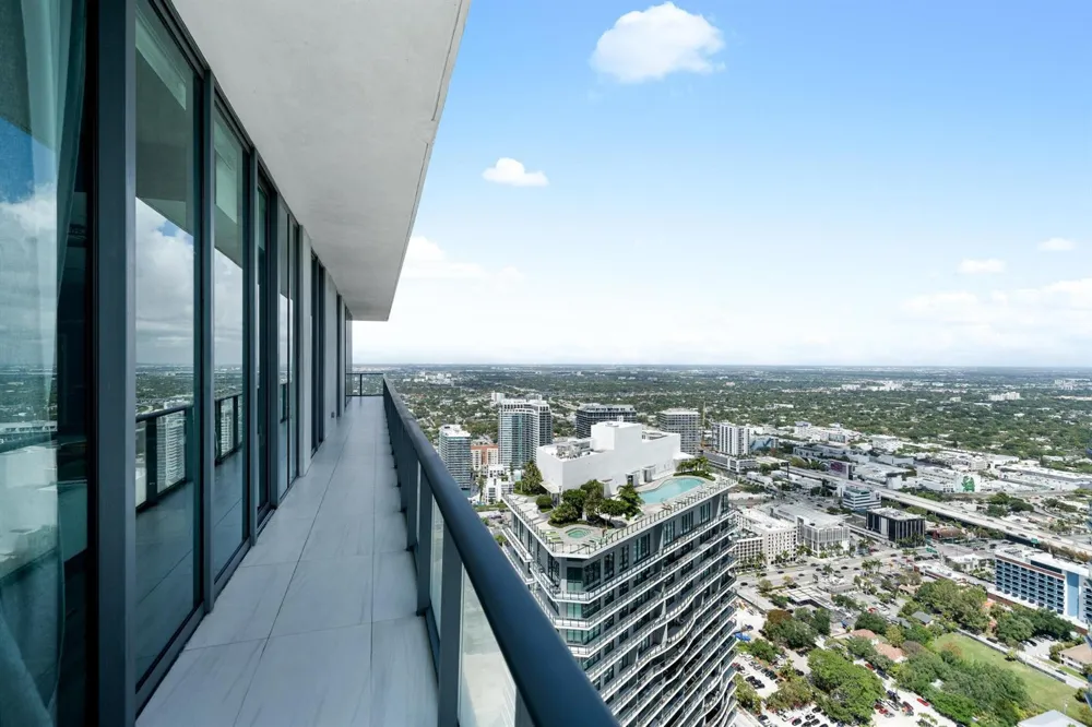 480 NE 31st Street #Ph5104 Miami, FL 33137