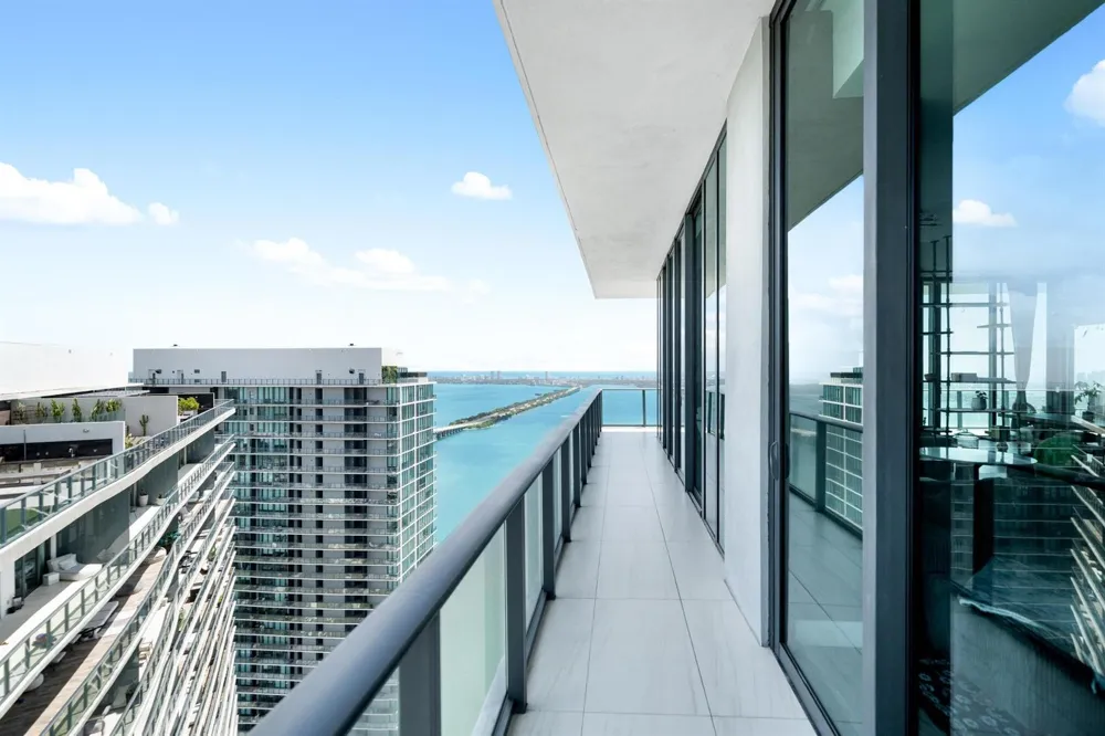 480 NE 31st Street #Ph5104 Miami, FL 33137
