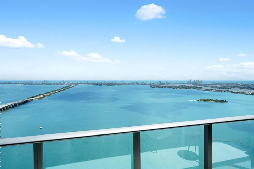 480 NE 31st Street #Ph5104 Miami, FL 33137