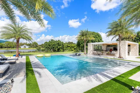 11173 Manatee Terrace