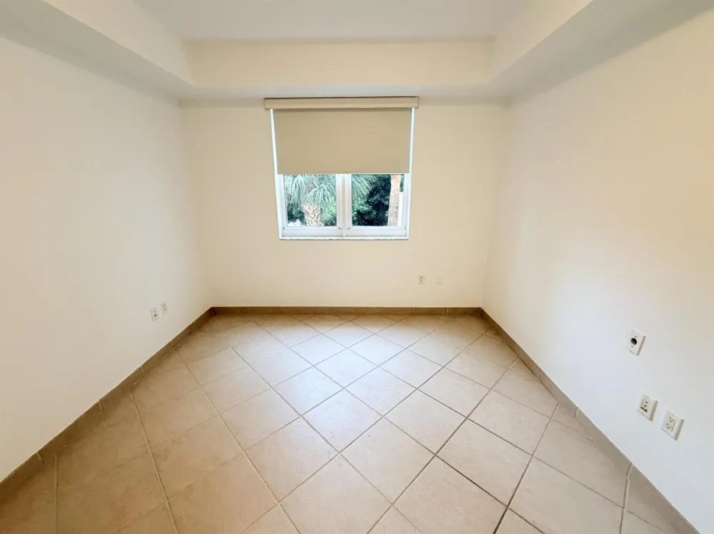 19900 E Country Club Drive #210 Aventura, FL 33180