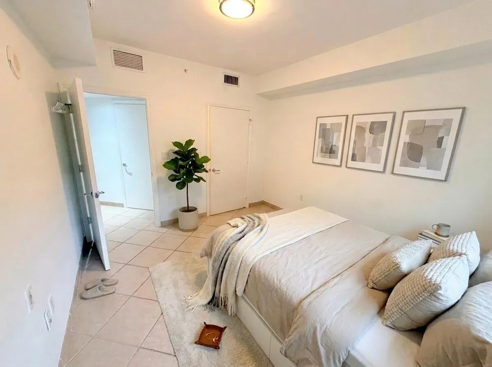 19900 E Country Club Drive #210 Aventura, FL 33180