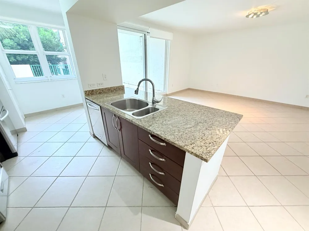 19900 E Country Club Drive #210 Aventura, FL 33180