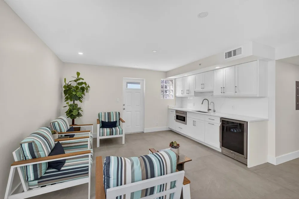 840 Ocean Drive #406 Juno Beach, FL 33408