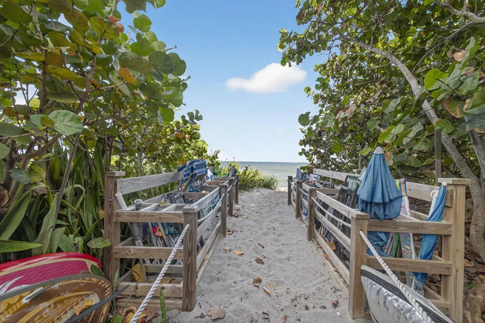 840 Ocean Drive #406 Juno Beach, FL 33408