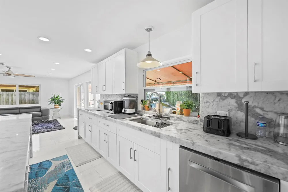 3531 NE 30th Avenue Lighthouse Point, FL 33064