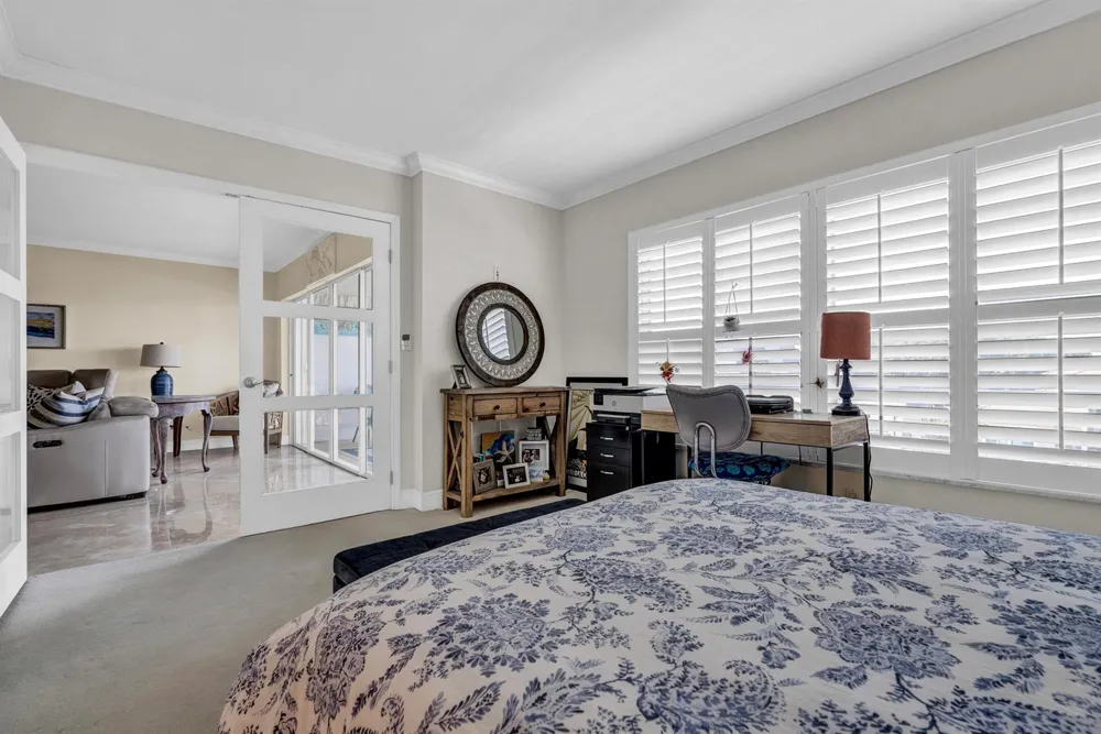 3050 NE 48th Court #305 Lighthouse Point, FL 33064