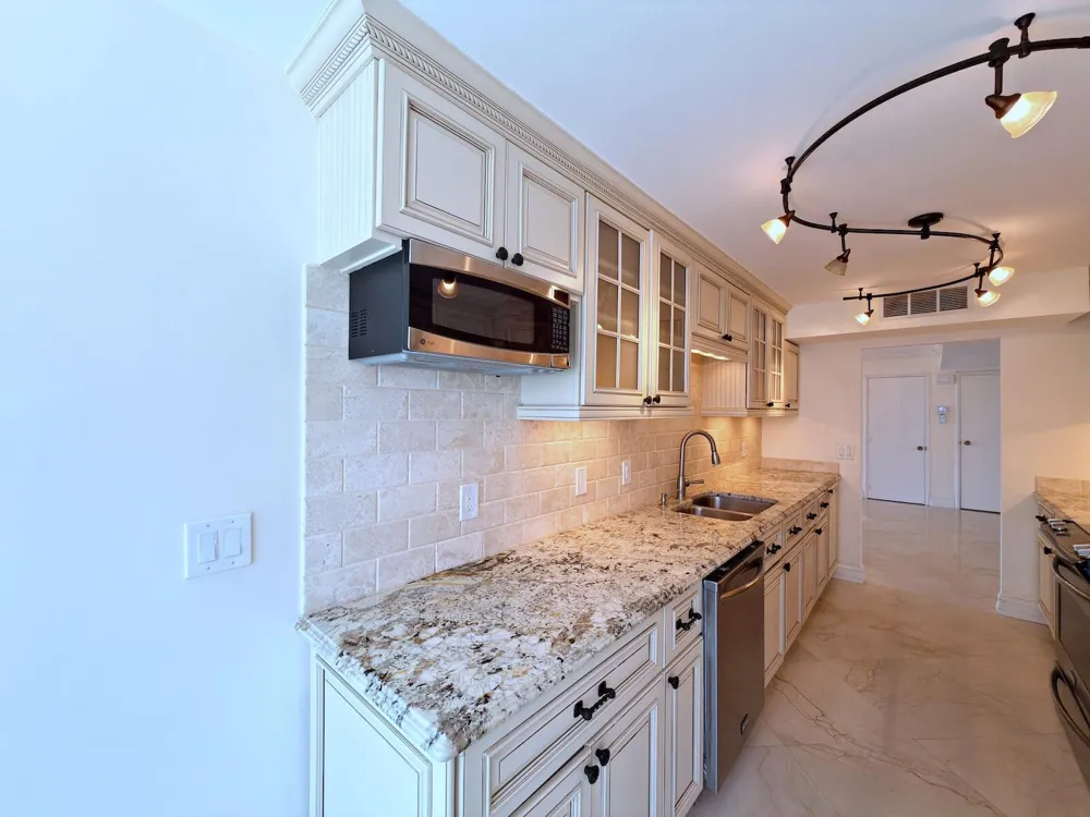 3546 S Ocean Boulevard #410 South Palm Beach, FL 33480