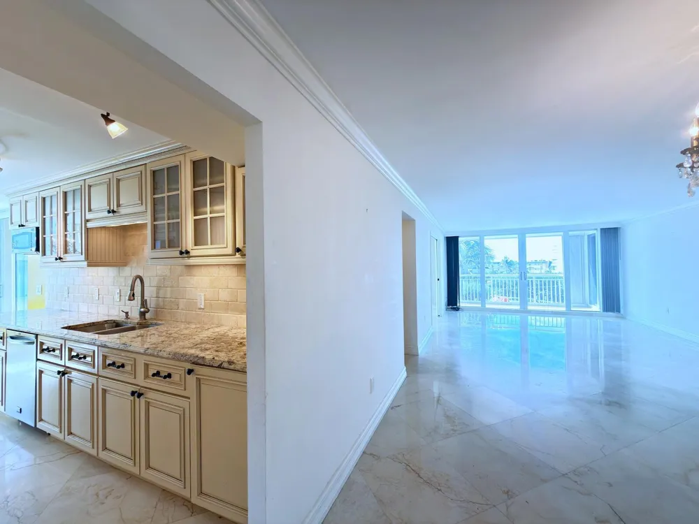 3546 S Ocean Boulevard #410 South Palm Beach, FL 33480