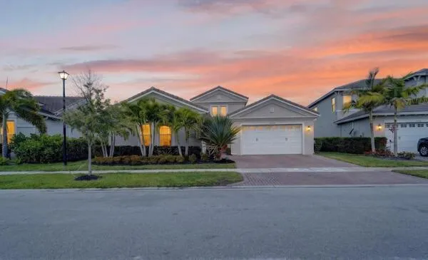 15804 Goldfinch Circle Westlake, FL 33470