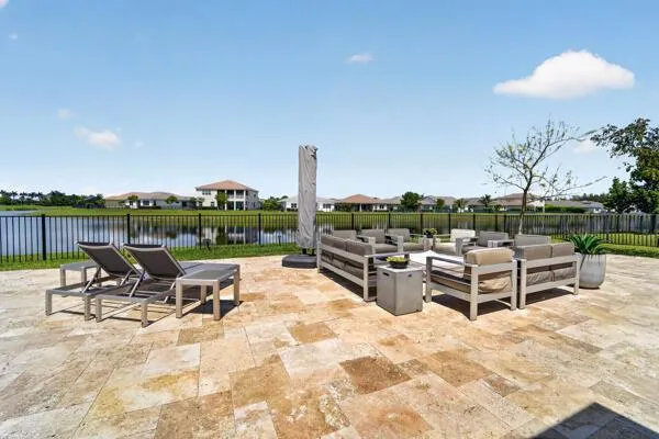 15804 Goldfinch Circle Westlake, FL 33470