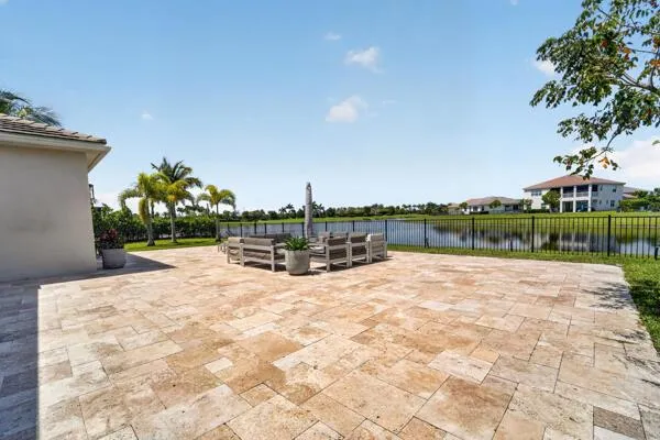 15804 Goldfinch Circle Westlake, FL 33470