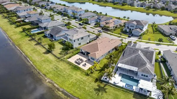 15804 Goldfinch Circle Westlake, FL 33470