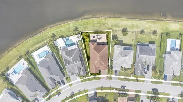 15804 Goldfinch Circle Westlake, FL 33470