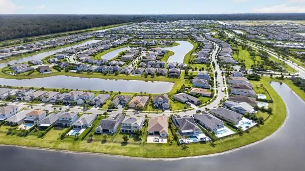 15804 Goldfinch Circle Westlake, FL 33470