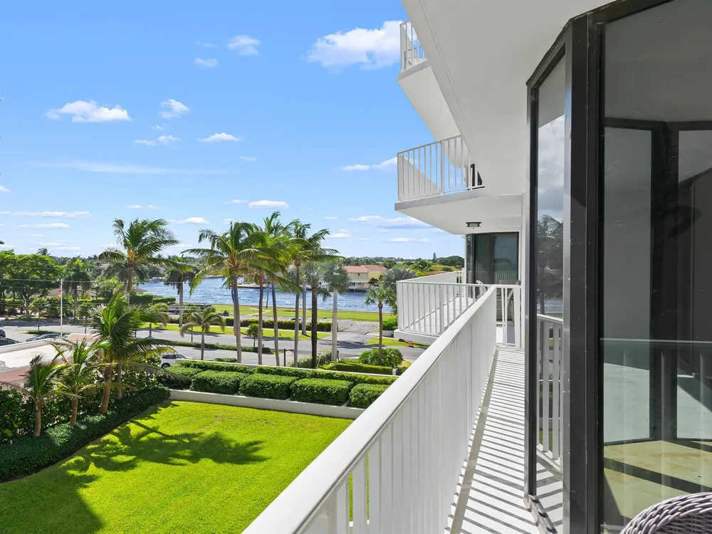 2917 S Ocean Boulevard #304 Highland Beach, FL 33487