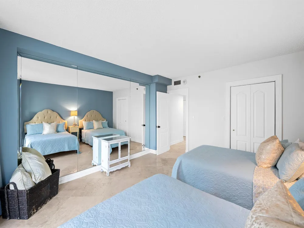 2917 S Ocean Boulevard #304 Highland Beach, FL 33487