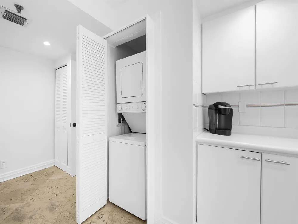 2917 S Ocean Boulevard #304 Highland Beach, FL 33487