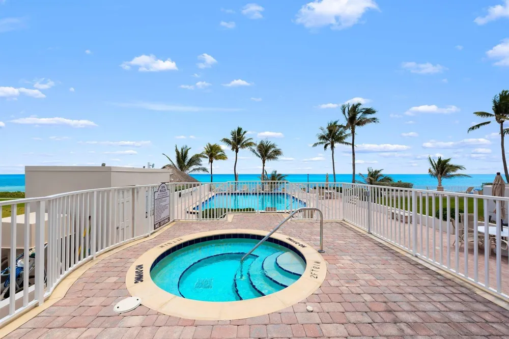 2917 S Ocean Boulevard #304 Highland Beach, FL 33487