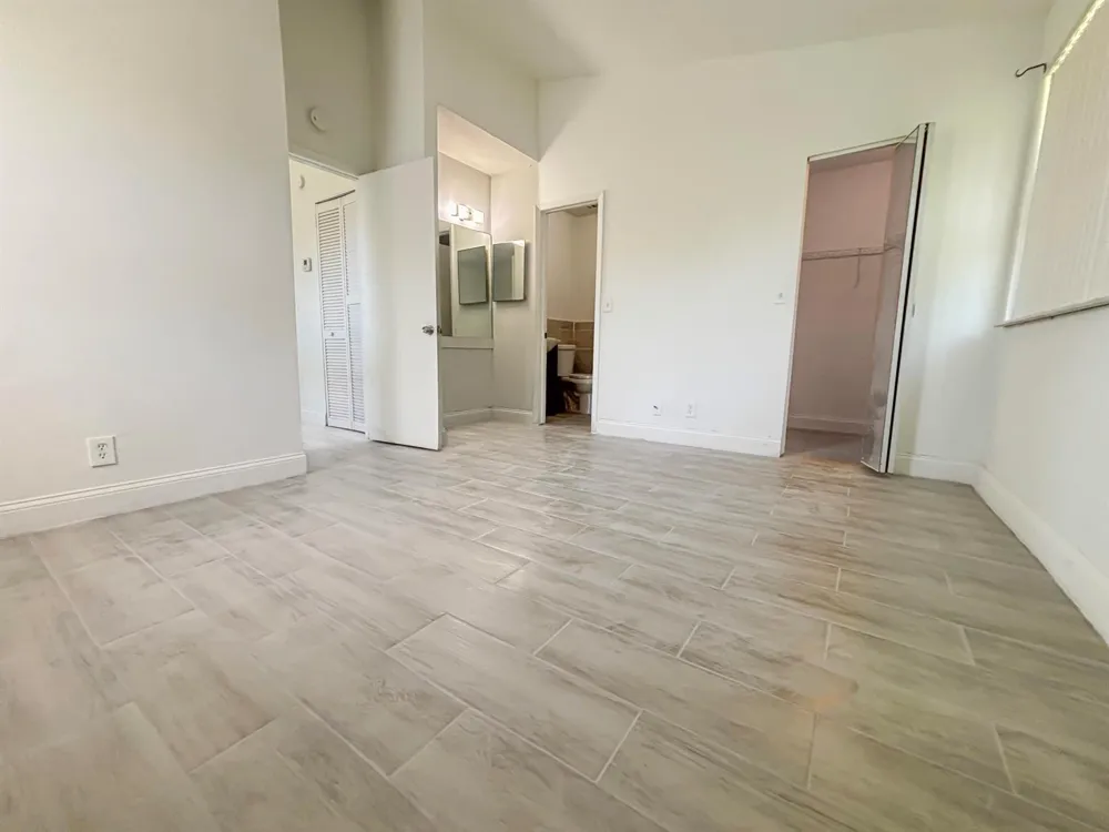 11401 NW 45th Street #11401 Coral Springs, FL 33065