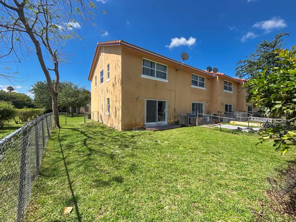 11401 NW 45th Street #11401 Coral Springs, FL 33065