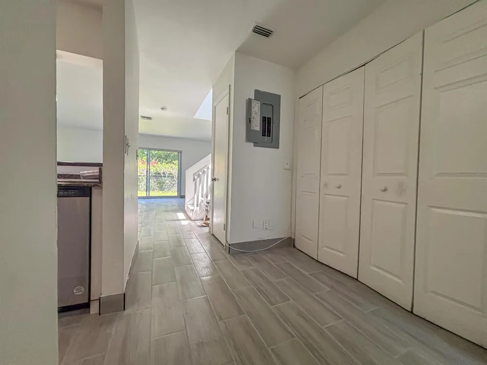 11401 NW 45th Street #11401 Coral Springs, FL 33065