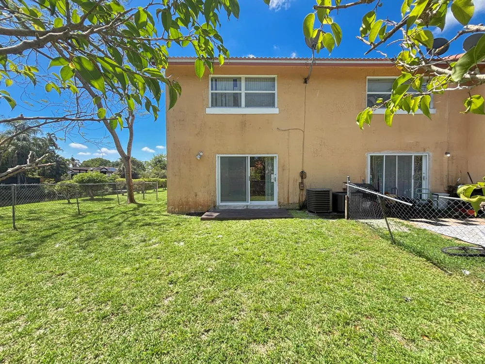 11401 NW 45th Street #11401 Coral Springs, FL 33065