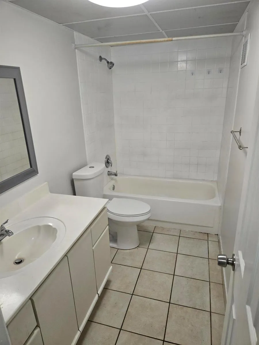 3714 SW 60th Terrace #28 Davie, FL 33314