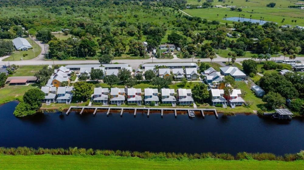 4334 U.s. 441 #24 Okeechobee, FL 34974