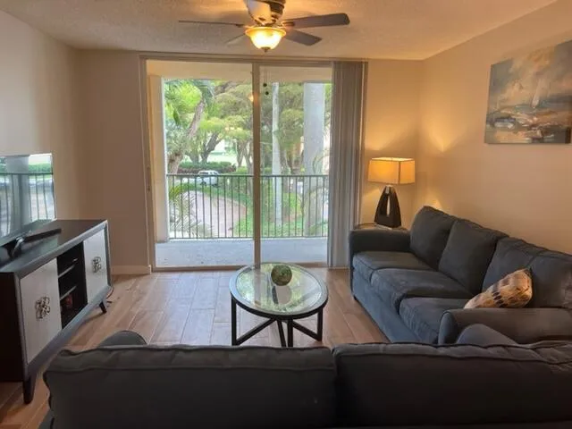 160 Yacht Club 206 Way #206 Hypoluxo, FL 33462