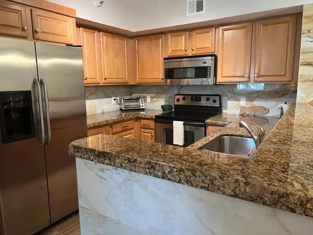 160 Yacht Club 206 Way #206 Hypoluxo, FL 33462