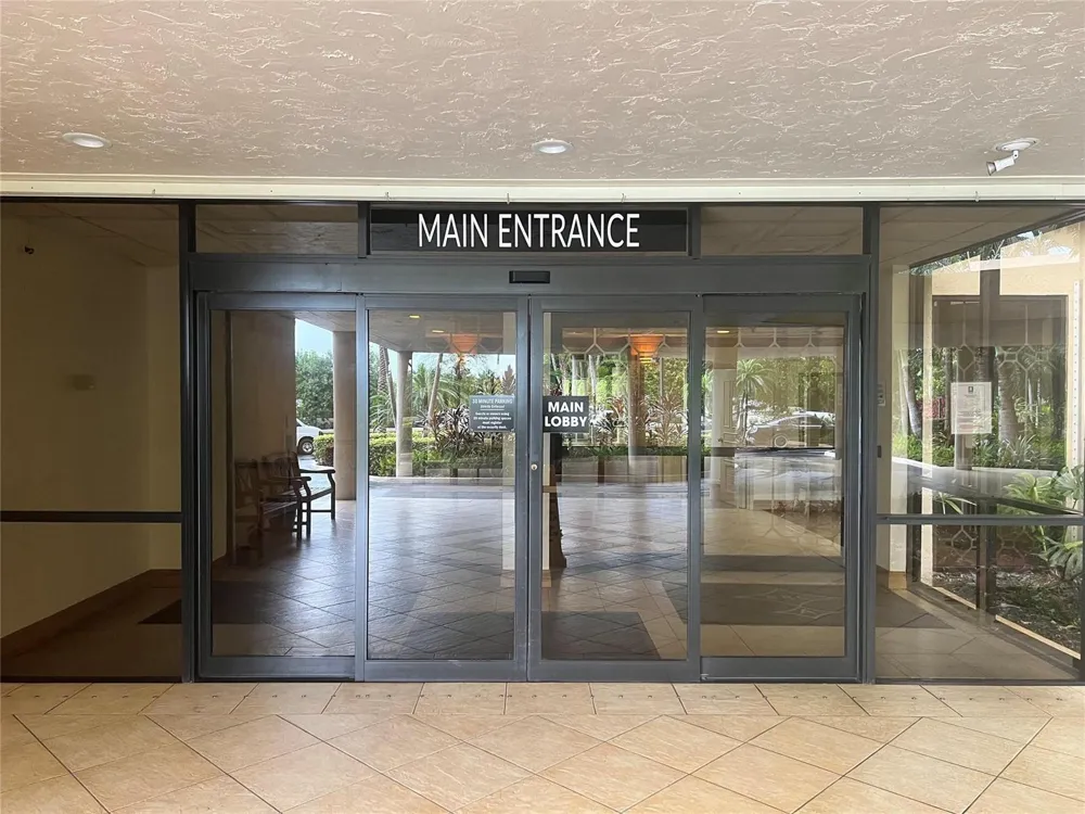 5100 Ocean Boulevard #1115 Lauderdale By The Sea, FL 33308
