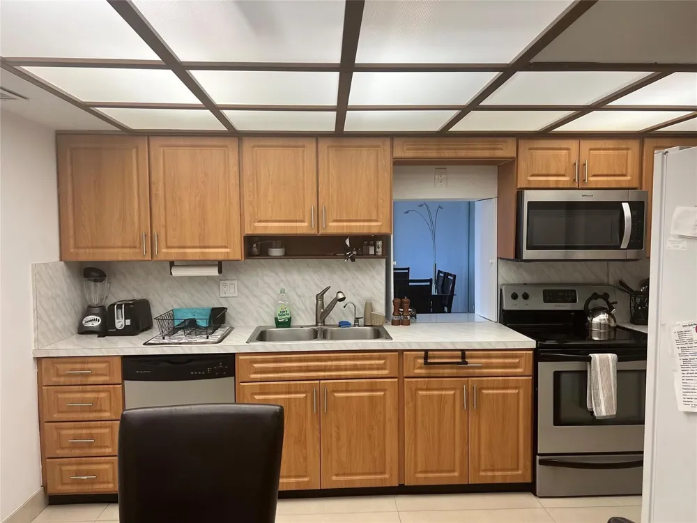 5100 Ocean Boulevard #1115 Lauderdale By The Sea, FL 33308