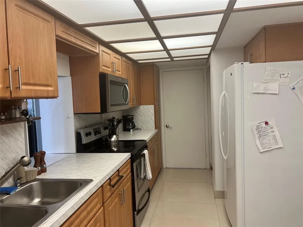 5100 Ocean Boulevard #1115 Lauderdale By The Sea, FL 33308