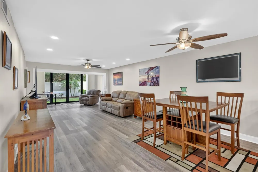1600 NE Dixie Highway #9 104 Jensen Beach, FL 34957