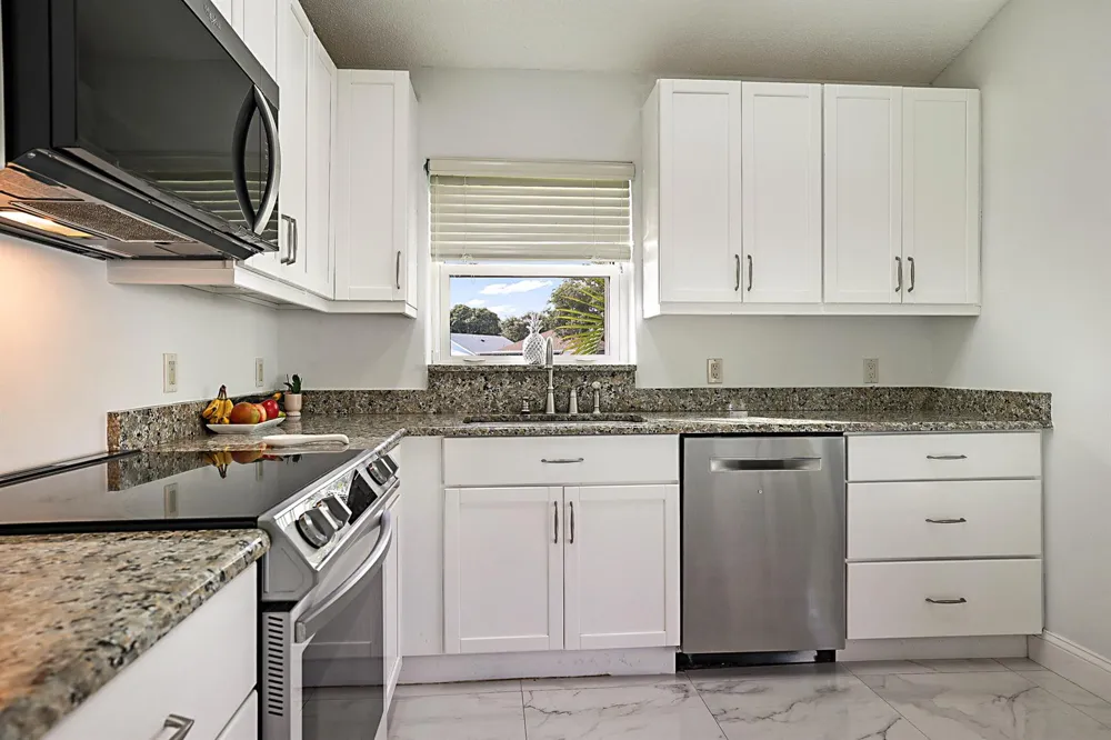 7852 Lake Champlain Court Delray Beach, FL 33446