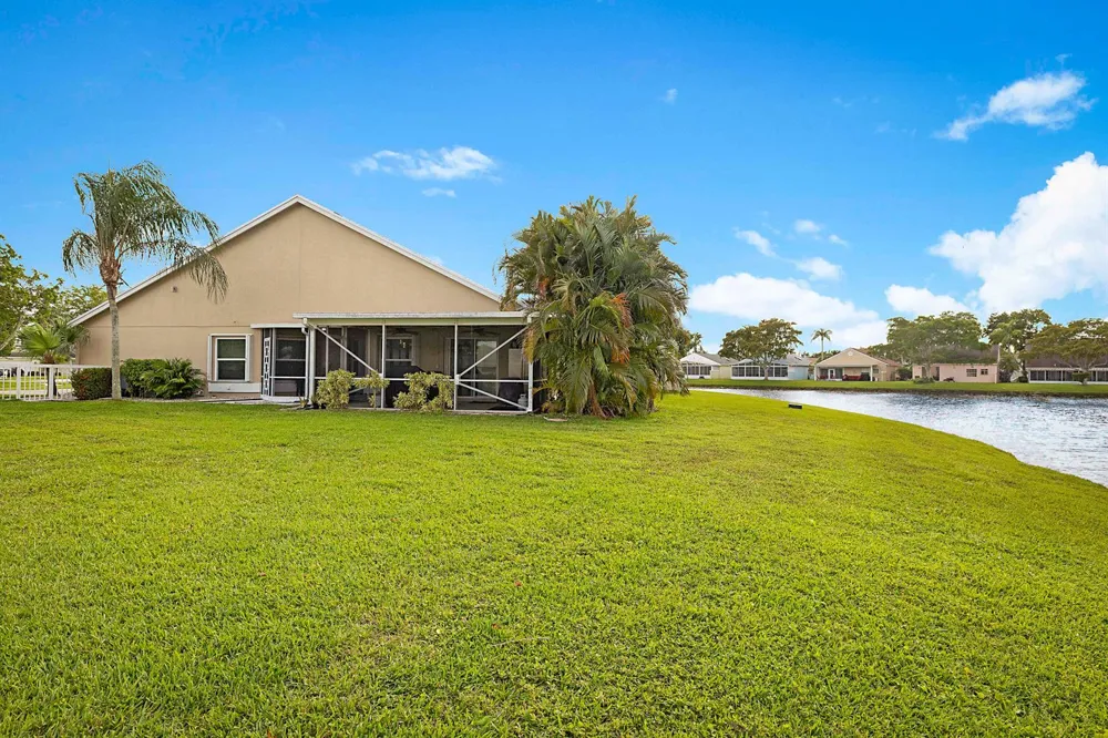 7852 Lake Champlain Court Delray Beach, FL 33446